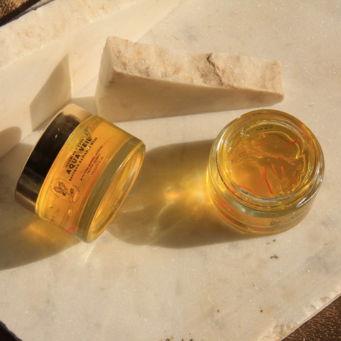 Aqua Veil : Saffron Radiance Mask
